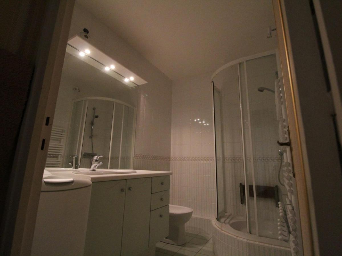 Appartement Royan, 2 Pièces, 6 Personnes - Fr-1-494-24 *